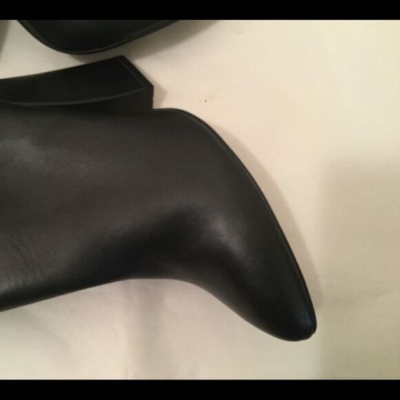 Intentionally Blank Women's 4.25”  block Heels - Picture 5 of 12